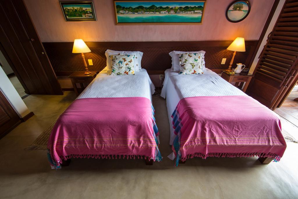 Casa Vermelha Guest House Ильябела Экстерьер фото